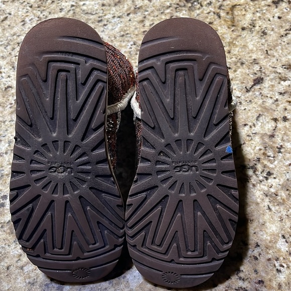 UGG Classic Sequin Boots - Picture 5 of 9